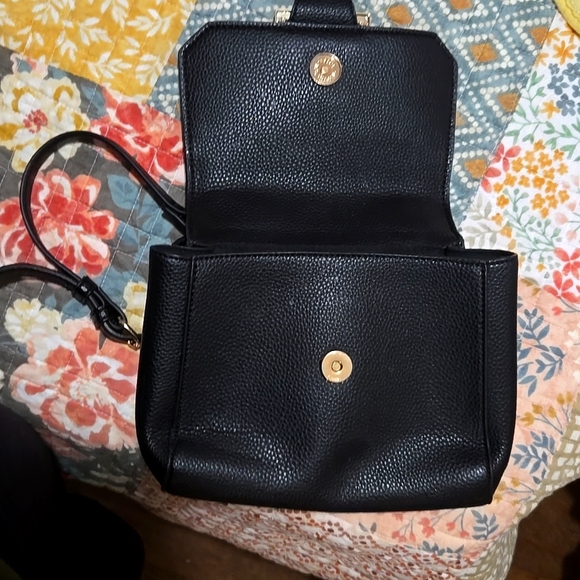 Forever 21 Handbags - Purse